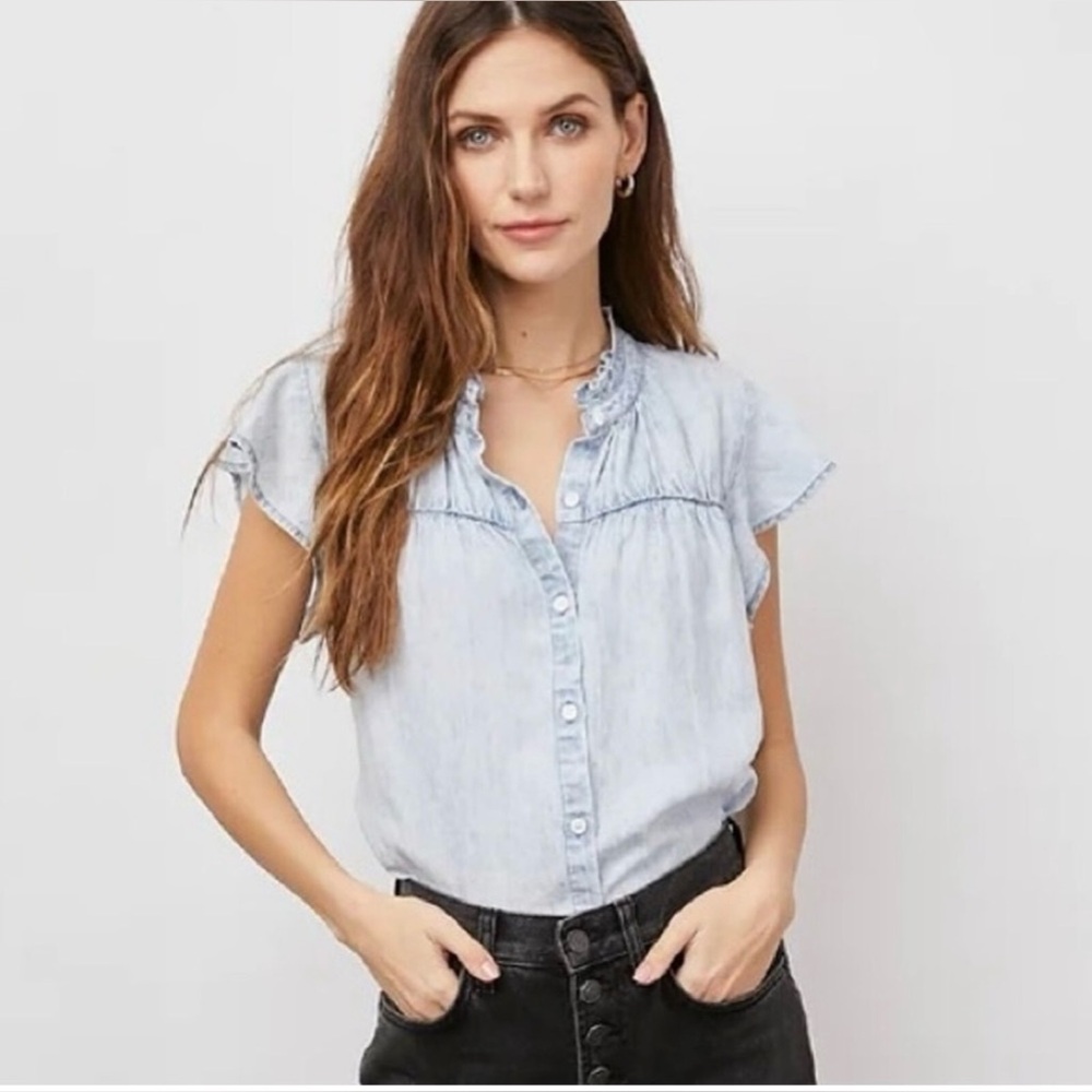 Rails Ruthie Light Acid Wash Chambray Short Sleeve Blouse Top